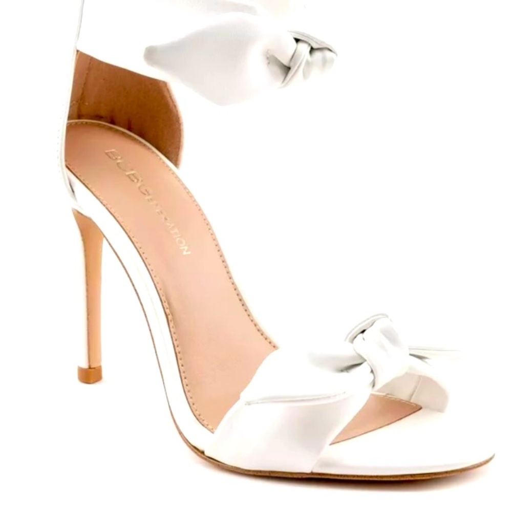 BCBGENERSTION HIGH HEELS SANDALS